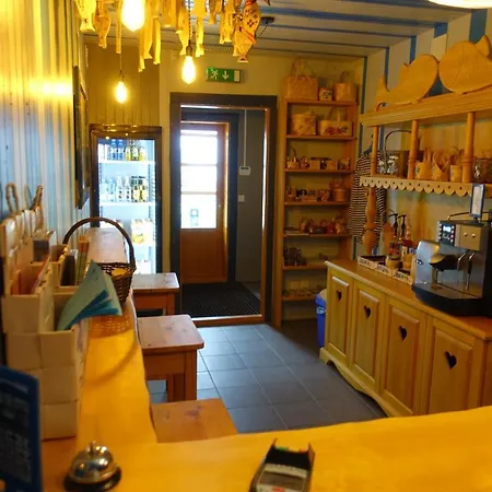 ホステル Kalameeste Maja ムストベー