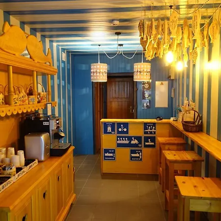 Kalameeste Maja ムストベー